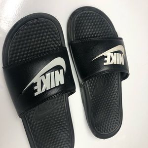 Nike flip flops